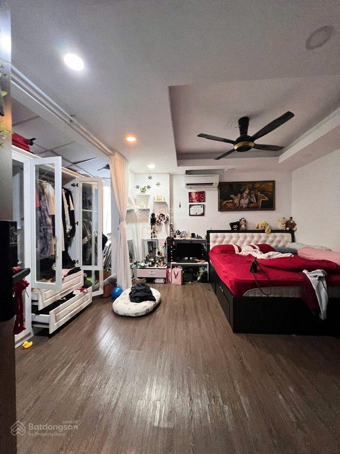 Nhà khu phan xích long, quận phú nhuận, 27m2 (3,7x8,5m) 3 tầng còn mới, hẻm thông, 5.8 tỷ