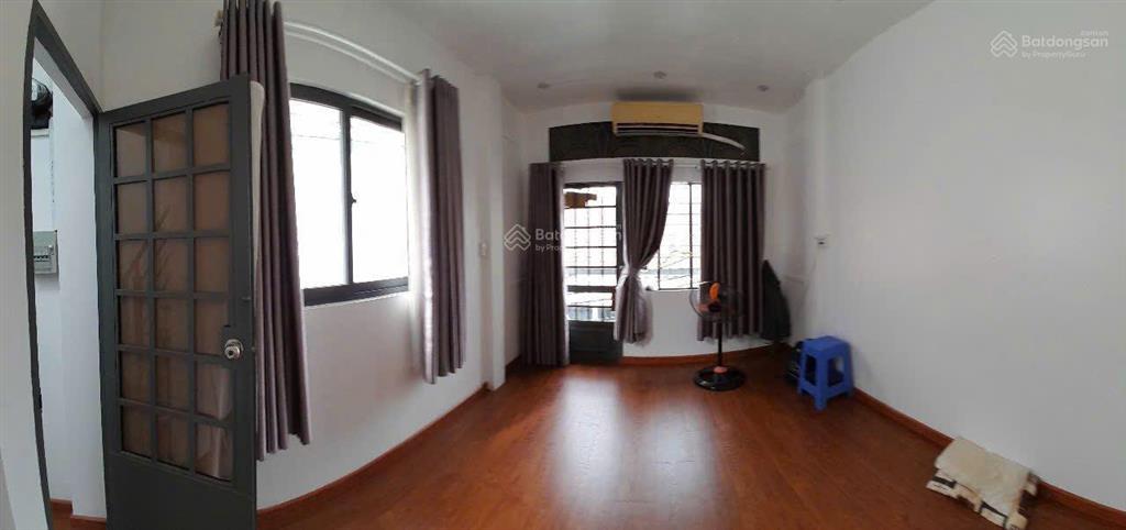 Nhà 2 mặt tiền quận phú nhuận, cho thuê kinh doanh, 4 tầng vuông vức, 32 m2 giá chỉ 8,6 tỷ