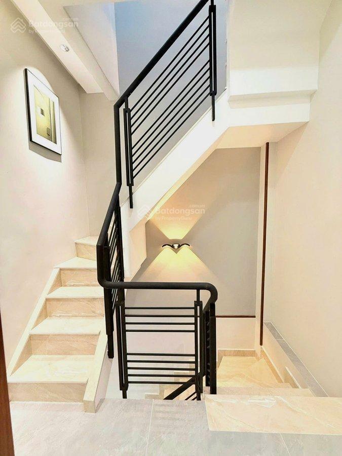 Bán nhà đường lê văn duyệt, bình thạnh, nhà 3 tầng, mới xây, hẻm rộng, tặng nội thất, giá 5,65 tỷ