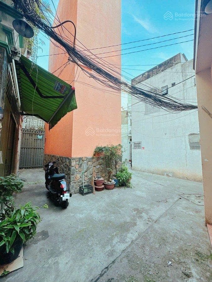 Bán nhà đường hoàng diệu, phú nhuận, 35m2 2 tầng chỉ 4,2 tỷ, rẻ nhất trong phân khúc