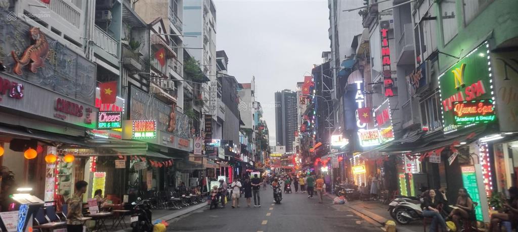Bán shophouse chung cư quận 1, khu bùi viện, căn góc, đang có sẵn hđ thuê 450 triệu/năm