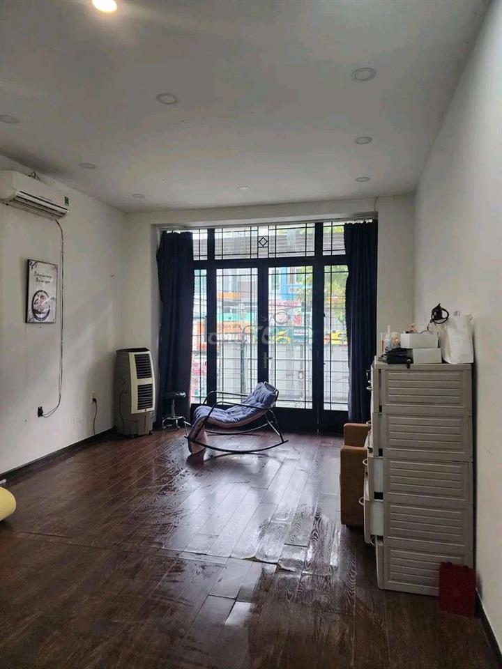 Cho Thuê Phòng Lầu Có Ban Công Vành đai