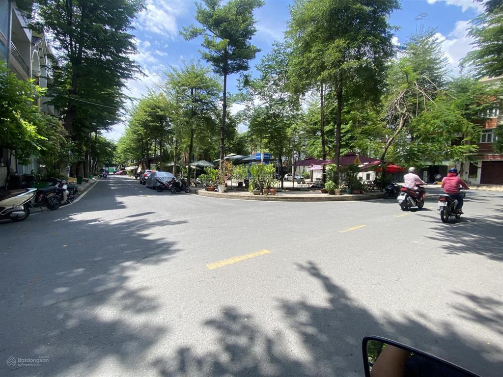 Nhà 4 tầng 106.7m2, 5x21m, mặt tiền kinh doanh hiệp bình thủ đức