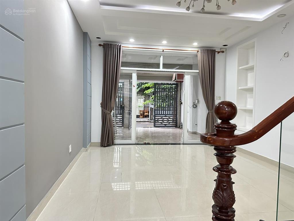 Nhà 4 tầng 106.7m2, 5x21m, mặt tiền kinh doanh hiệp bình thủ đức
