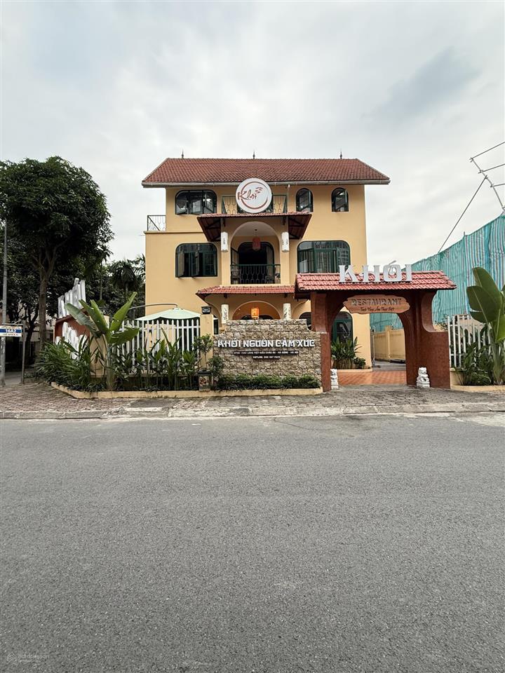 Biệt thự làng việt kiều châu âu mộ laolô góc, kinh doanh cà phê