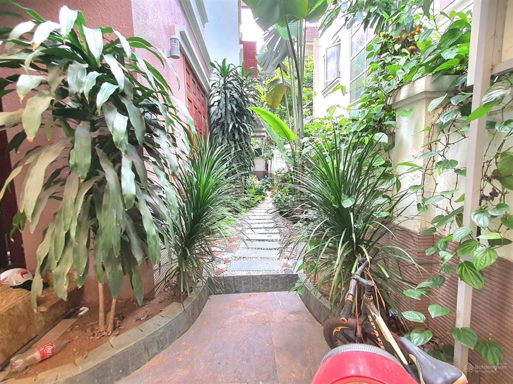 Bán gấp bt 310m2 kdt dương nội,ở sướng, vị trí đẹp
giá đầu tư
