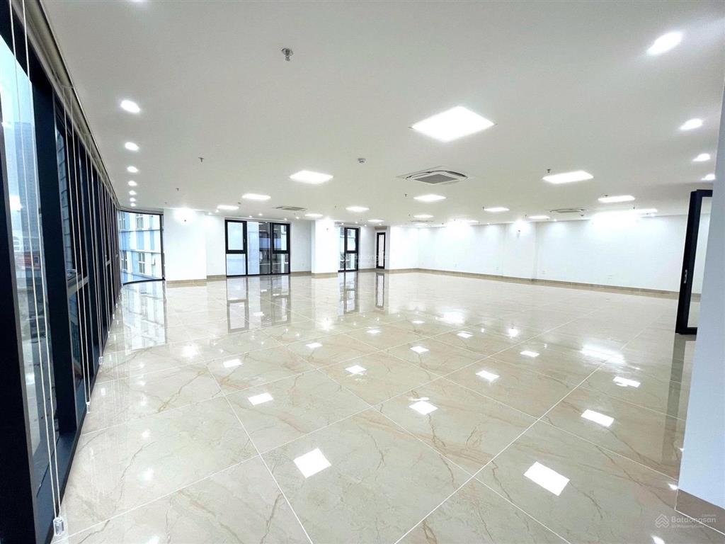 (nhỉnh 100tỷ) toà văn phòng mặt phố lê trọng tấnkinh doanh làm văn phòng...
