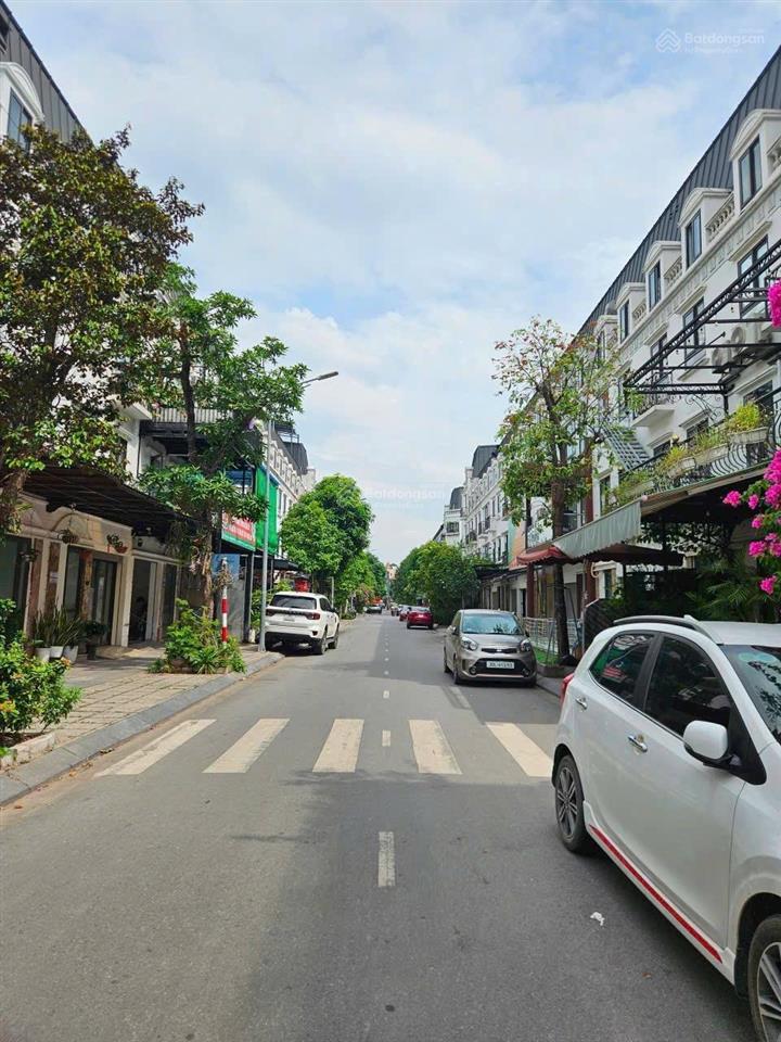 La casta văn phú 73m2 mt 5,4m, đồ gỗ cao cấp, giá nhỉnh 20 tỷ