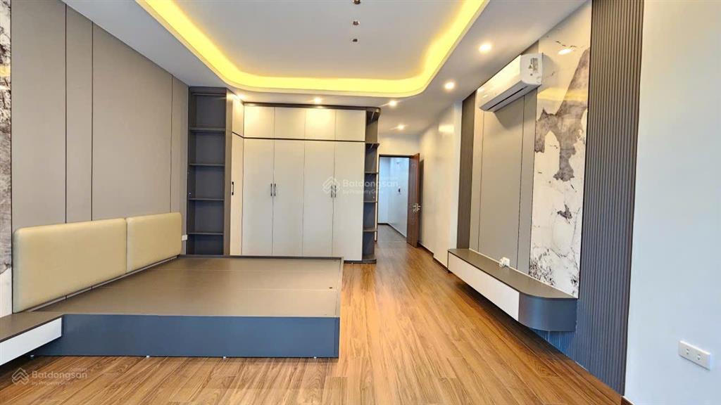 Hiếm!!! 24 tỷ nhà mới  liền kề kđt văn phú  90m kinh doanh  thang máy