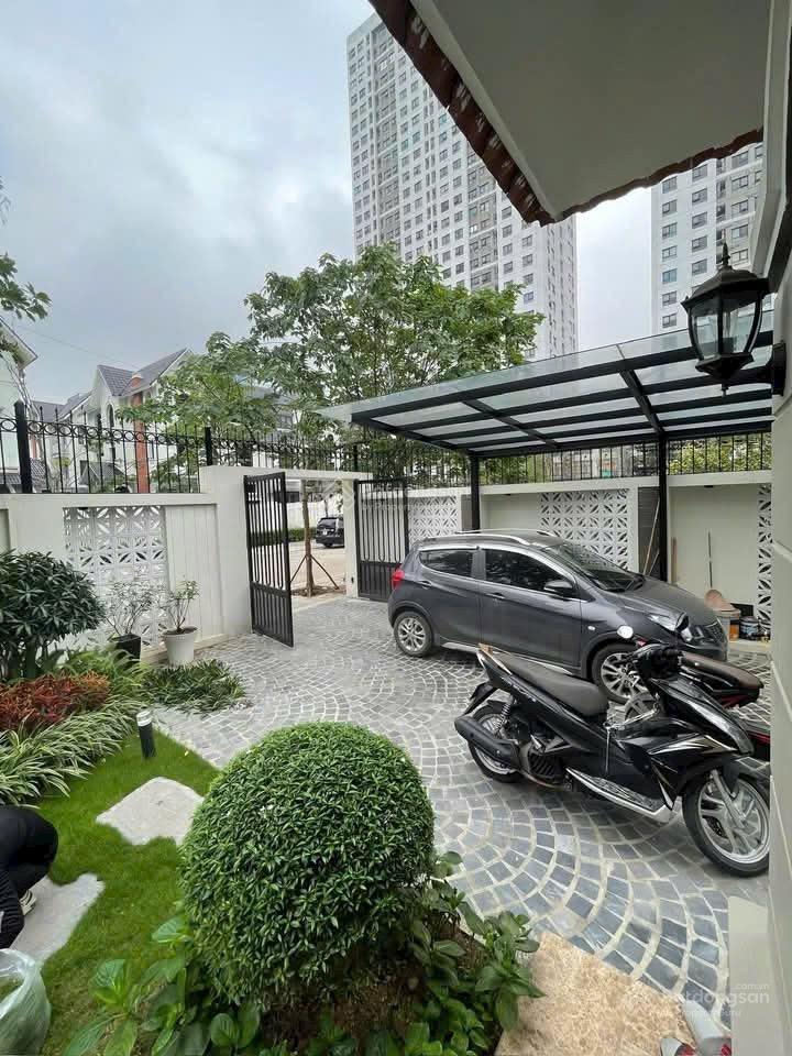Biệt thự geleximco khu c  tặng full nội thất 10 tỷ