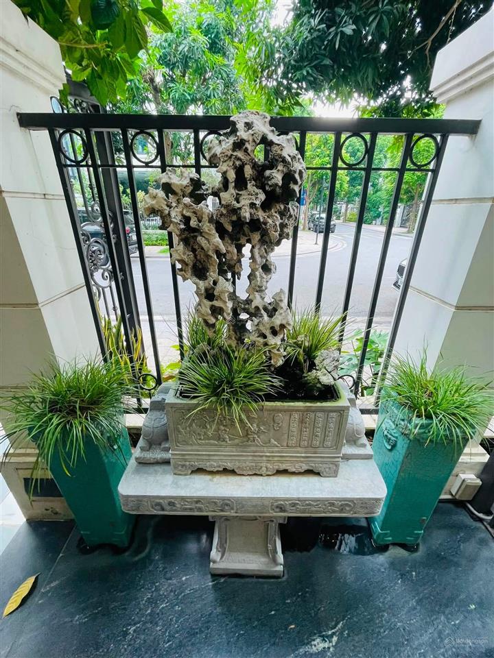 Chỉ 100 tỷ  biệt thự song lập mộc lan  vinhomes green bay  ở đẳng cấp  5 tầng + hầm  thang máy