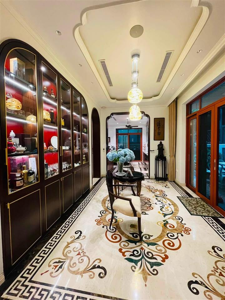 Chỉ 100 tỷ  biệt thự song lập mộc lan  vinhomes green bay  ở đẳng cấp  5 tầng + hầm  thang máy