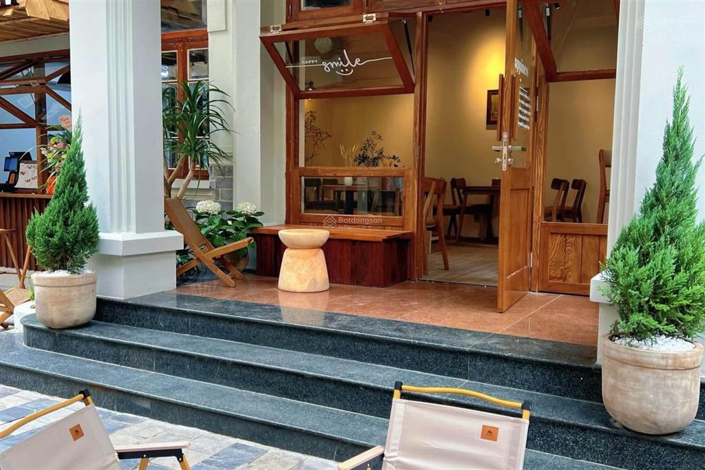Siêu phẩm lô góc mặt phố nguyễn văn lộc  cho thuê 200tr/tháng, hoàn thiện thang máy nk.....