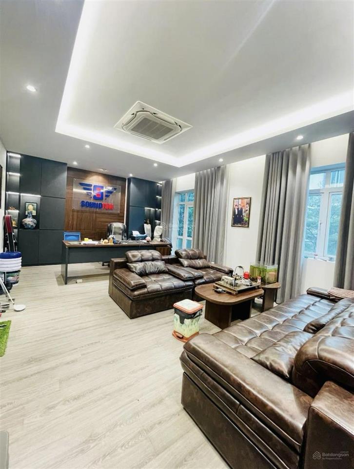 Mặt phố kinh doanh  kđt văn phú  vị trí đắc địa  đường đôi rộng 30m
