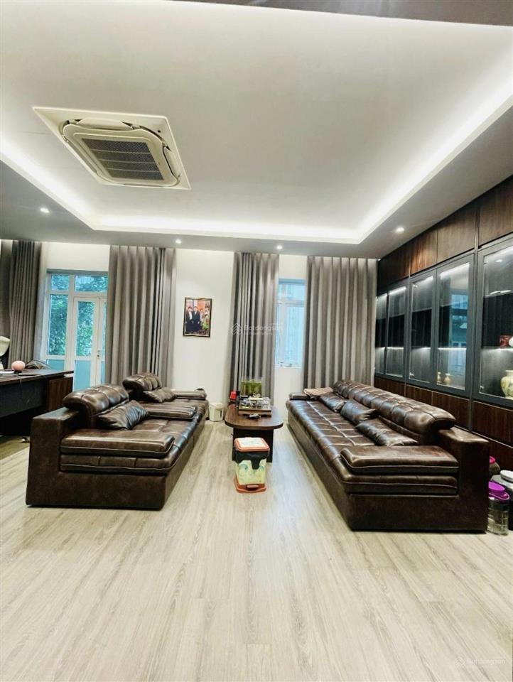 Mặt phố kinh doanh  kđt văn phú  vị trí đắc địa  đường đôi rộng 30m