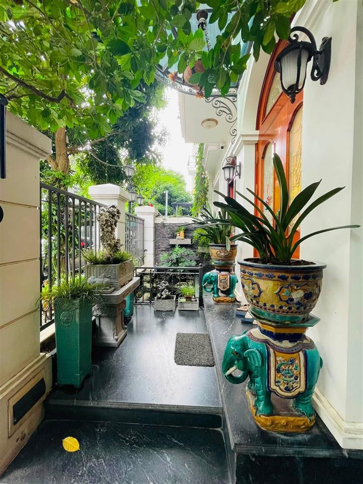 Chỉ 9x tỷ  biệt thự song lập mộc lan  vinhomes green bay  ở đẳng cấp  5 tầng + hầm  thang máy