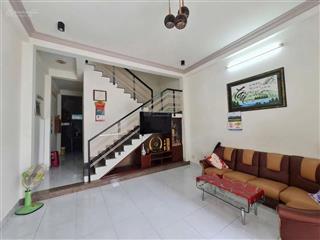 Chính chủ cần bán nhà 2 tầng giá tốt vị trí sát lô góc khu nam việt á.  loan 0979 141 ***