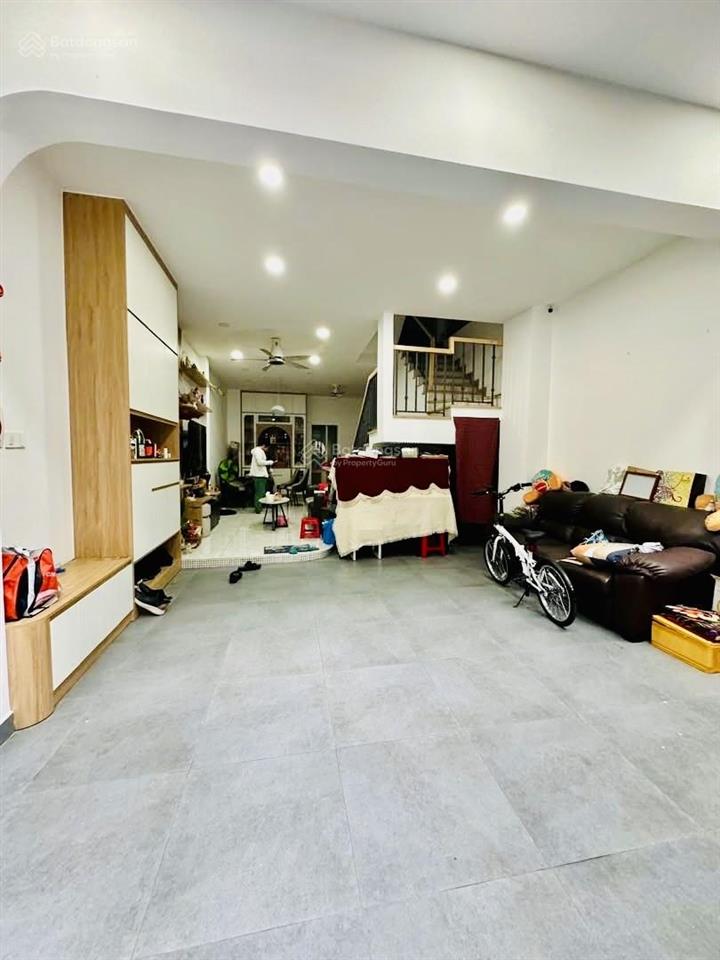 Bán gấp 13 tỷ giảm 10.5 tỷ 5 tầng  95m2 (5x19m)  đường 10m thông  phạm văn bạch  chợ tân trụ