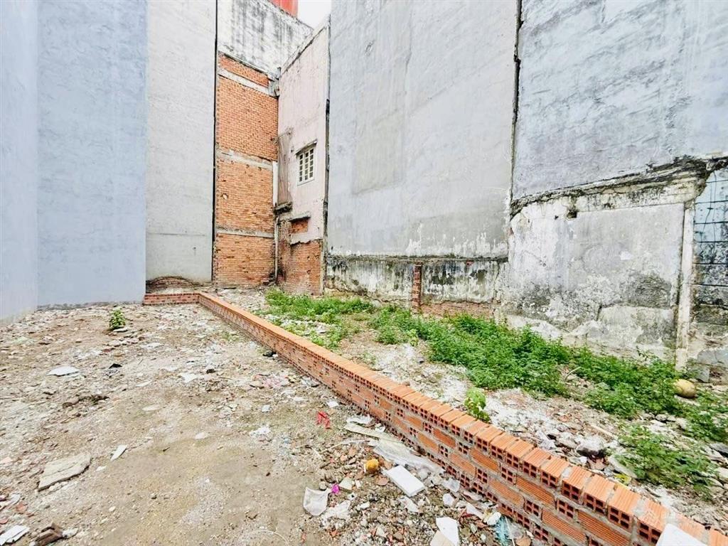 Hiếm quá rẻ chỉ 78tr/m2  p. 15 tân bình  bán lô đất 64m2 (4mx16m)  hẻm xe hơi  cống lỡ