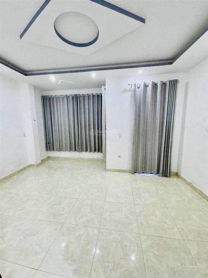 7,5 tỷ dt 76m2 (4mx19m), mặt tiền nguyễn duy cung, đường 9m, 2 tầng, có dòng tiền, sát emart