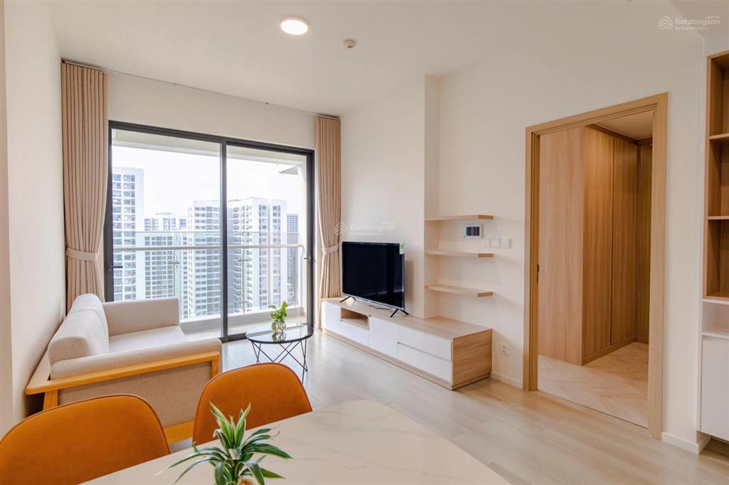Bán gấp 2 phòng ngủ, masteri centre point giá chỉ 4.850tỷ full nội thất có sổ hồng alo 0888 211 ***