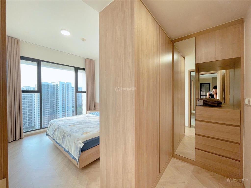 Bán gấp 2 phòng ngủ, masteri centre point giá chỉ 4.850tỷ full nội thất có sổ hồng alo 0888 211 ***