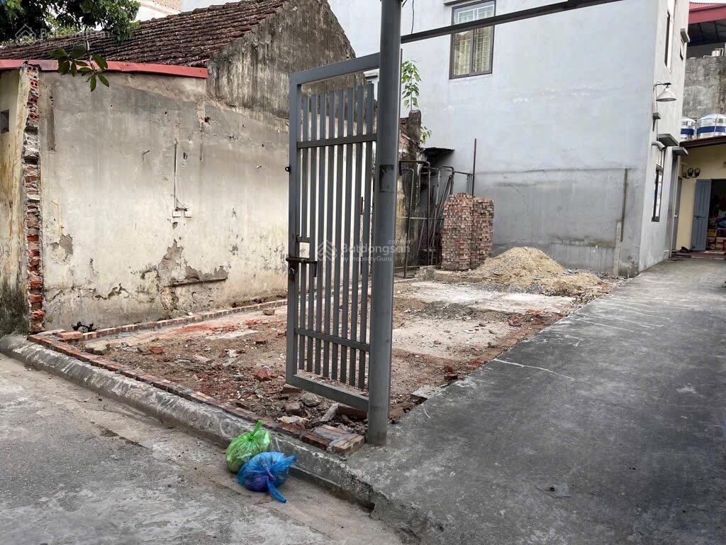 Bán đất giang biên, 43.7m2 lô góc, đường nhựa thông oto