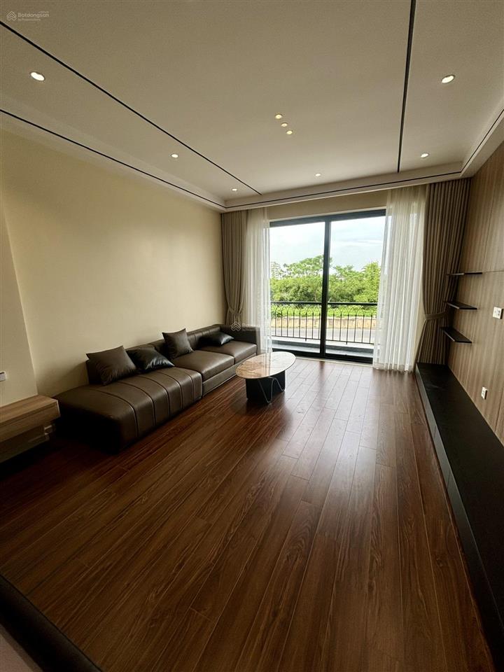 Bán nhà mặt phố tại phúc lợi, 76m² 7 tầng đường to kinh doanh