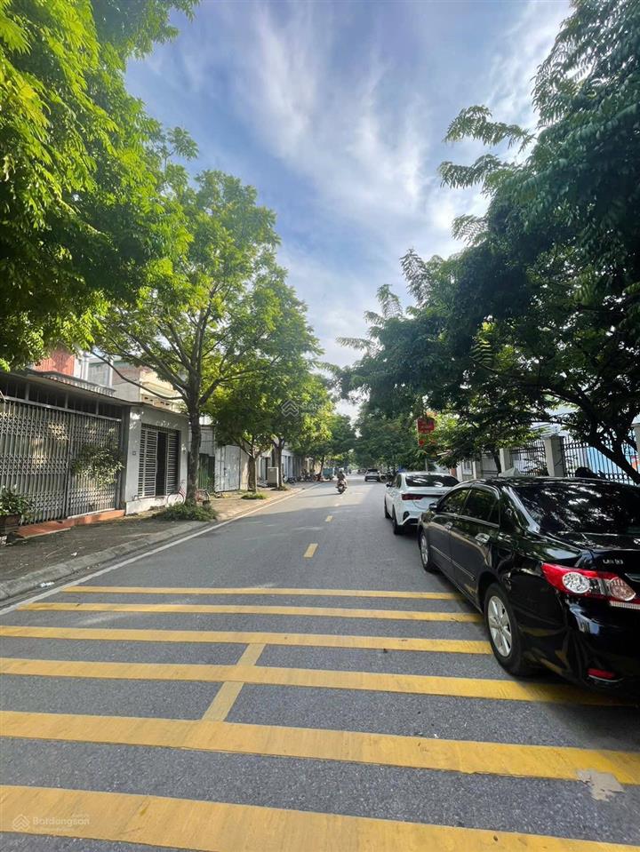 Bán đất 116m2 phúc lợi  đường 3 ô tô tránh kinh doanh, giá siêu tốt