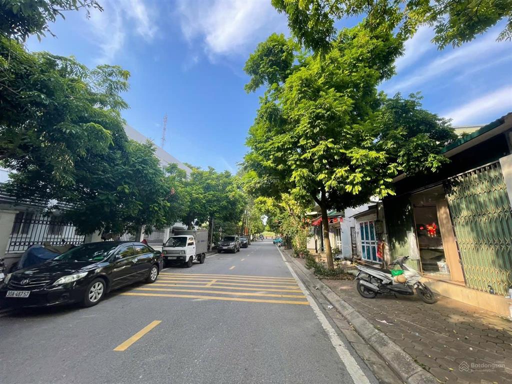 Bán đất 116m2 phúc lợi  đường 3 ô tô tránh kinh doanh, giá siêu tốt