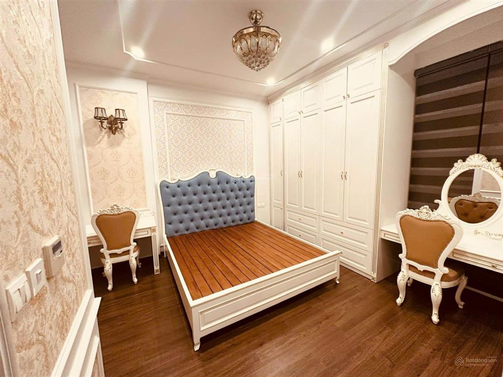 Căn góc 3pn 120m2 tầng trung chung cư sun ancora lương yên  view sông hồng  28 tr/tháng