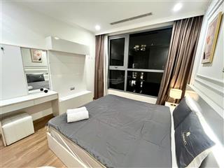 Cho thuê căn hộ 2 phòng ngủ 80m2 park hill premium