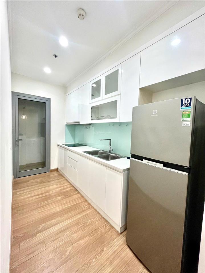 Cho thuê căn hộ 2 phòng ngủ 80m2 park hill premium