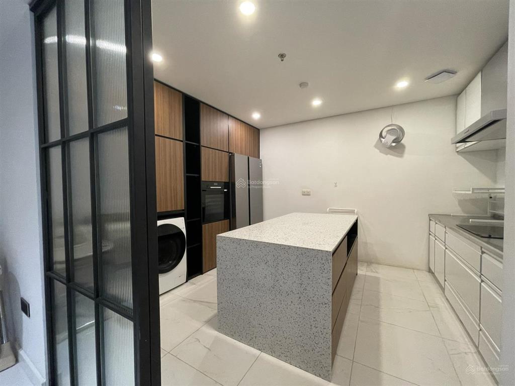 Cho thuê căn hộ 3 phòng ngủ hà nội aqua central nội thất đẹp