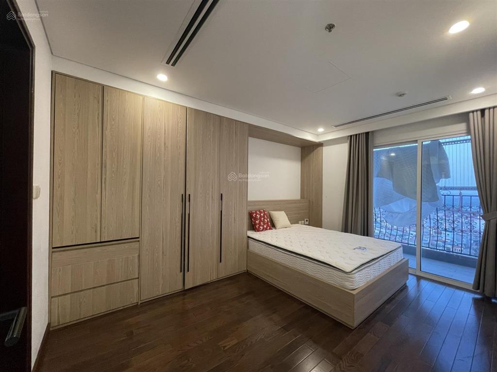 Cho thuê căn hộ 3 phòng ngủ hà nội aqua central nội thất đẹp