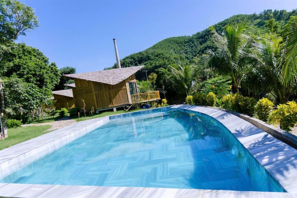 Cần bán homestay 1528m2 bám suối đang kinh doanh ổn định