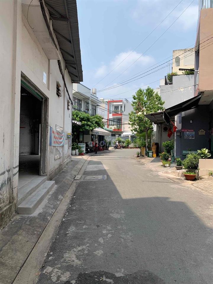 Cho thuê Kho/mặt bằng 122m2 hẻm xe tải gần sát chợ Tân Hương, Tân Phú