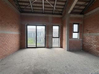 Bán nhà phố vườn 1 trệt 2 lầu waterpoint  đã có sổ hồng