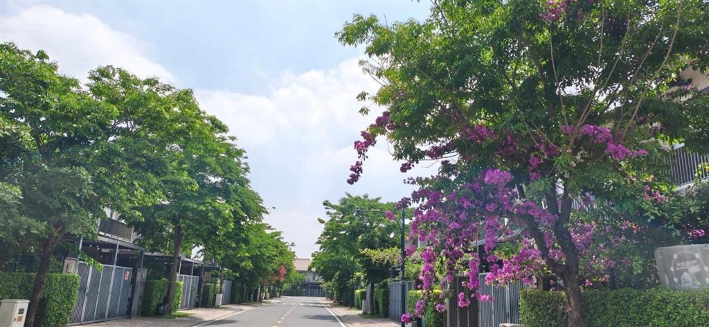 Nhà phố vườn waterpoint, giá tót nhất thị trường, đã có sổ hồng, chỉ 4.7 tỷ