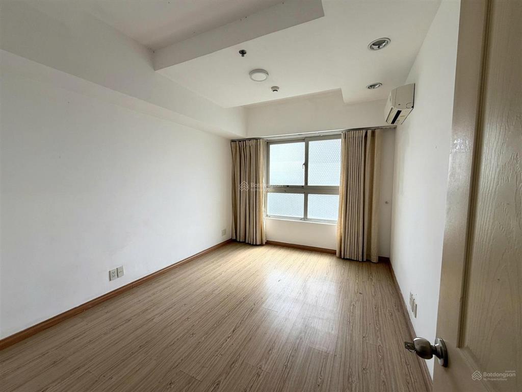 Cho thuê dragon hill 1  119,5m (3pn2wc)  13tr  căn góc. view phú mỹ hưng. đầy đủ nội thất.