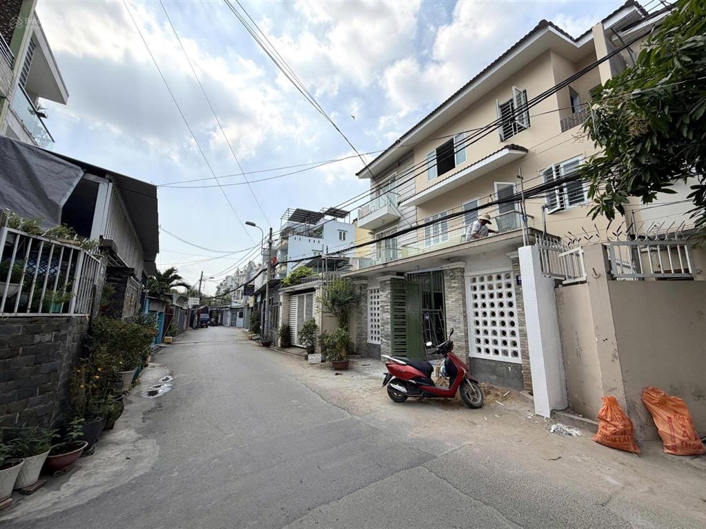 Nhà 3 tầng hẻm xe hơi (6m) đường số 13, p. bình trưng tây, q. 2 | 52,1m (4x13) vuông vức | sổ hồng