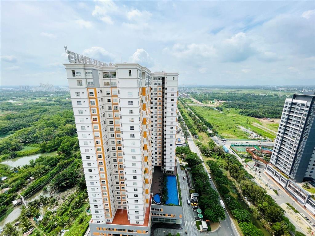 Căn góc vị trí đẹp nhất dragon hill 1  119,5m2 (3pn  2wc)  sổ hồng. trần cao. view phú mỹ hưng