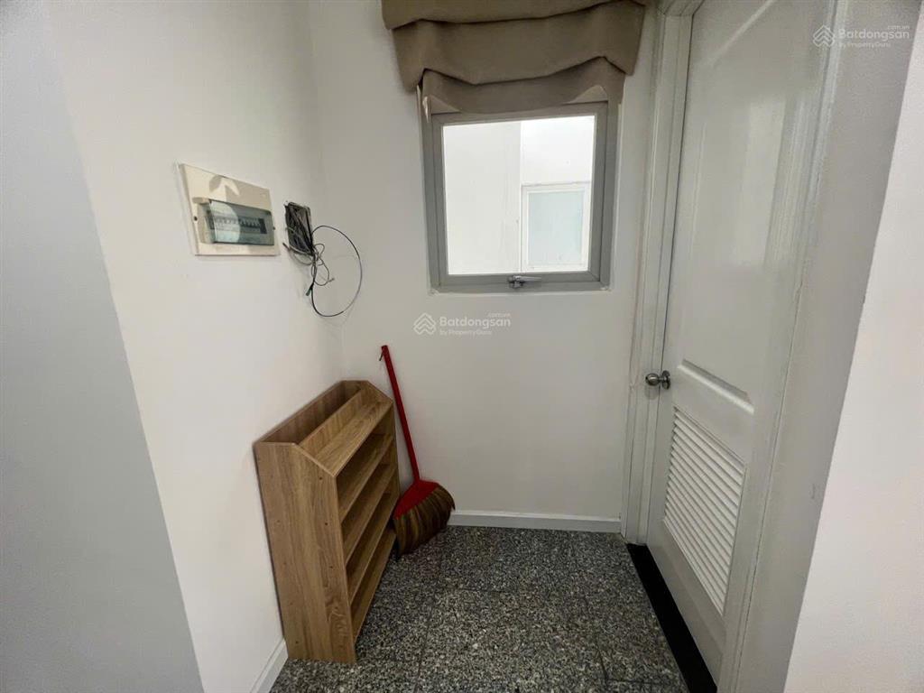Bán căn hộ dragon hill 1, nhà bè  84,6m2 (2pn + 2wc)  sổ hồng. tường riêng. view hồ bơi