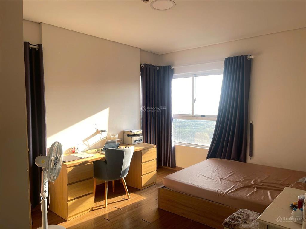 Bán căn hộ dragon hill 2, nhà bè  94,5m (3pn + 2wc)  sổ hồng. căn góc. view công viên