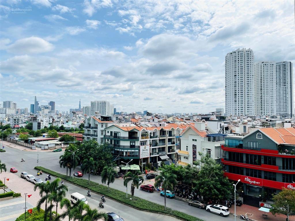 Him lam riverside, q.7  118.6m (3pn + 2wc + 2 balcony)  sổ hồng. căn góc. decor đẹp cao cấp