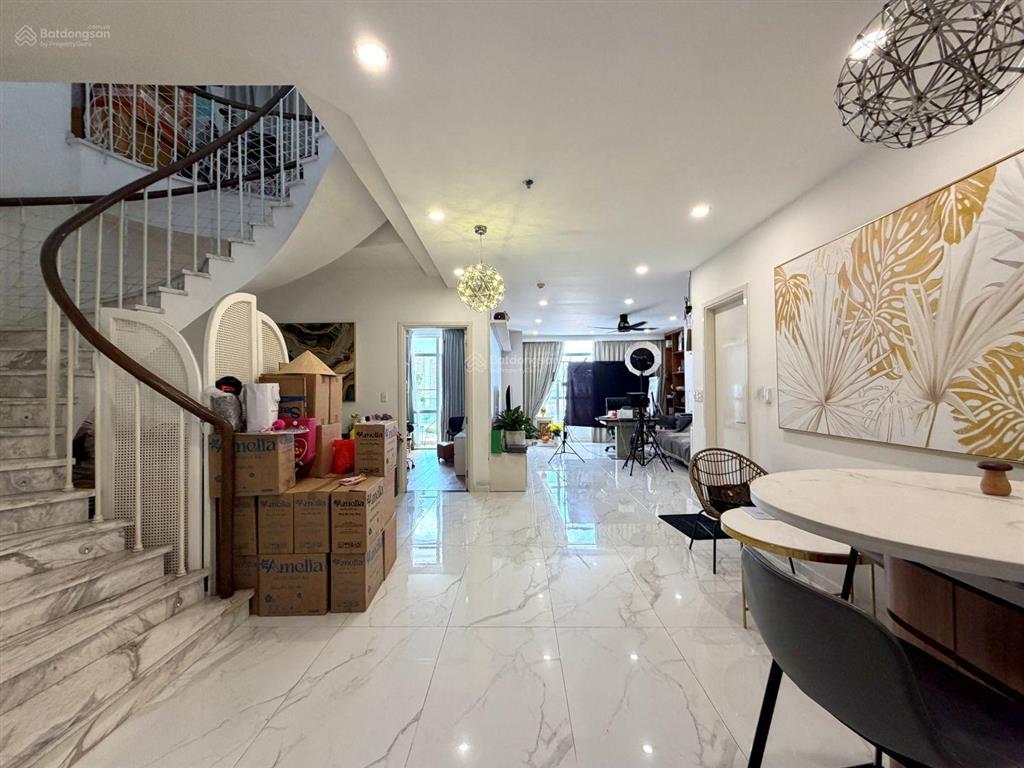 Penthouse him lam riverside, quận 7  203,8m2 (4pn  4wc)  sổ hồng. view biệt thự