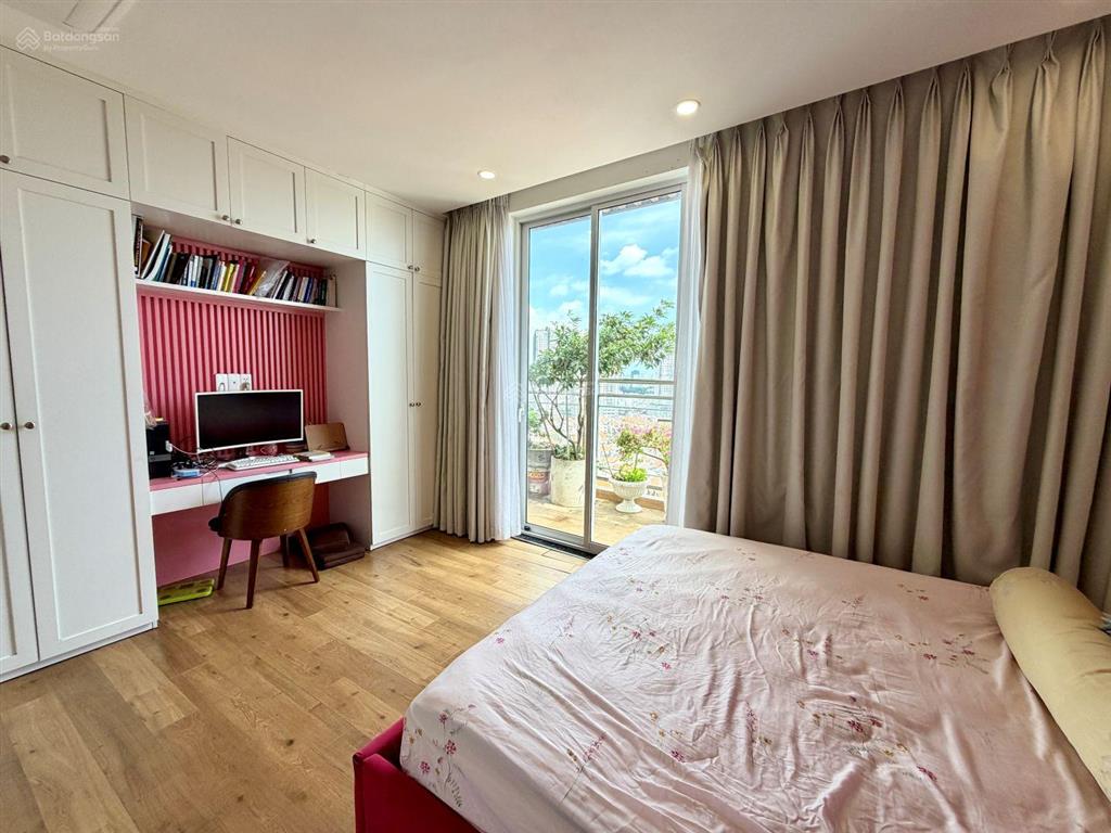 Penthouse him lam riverside, quận 7  203,8m2 (4pn  4wc)  sổ hồng. view biệt thự