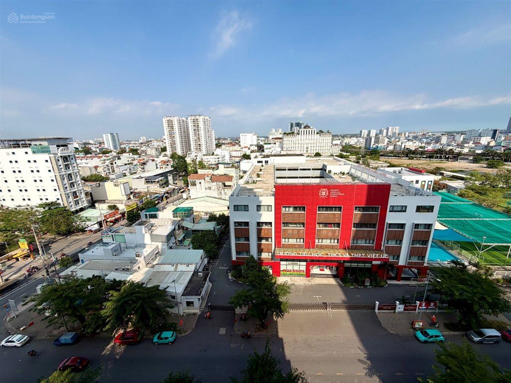 Cosmo city, nguyễn thị thập, q.7  121,7m (3pn+2wc+2 logia)  sổ hồng. căn góc. view trường việt úc