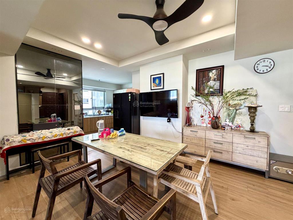 Cosmo city, nguyễn thị thập, q.7  121,7m (3pn+2wc+2 logia)  sổ hồng. căn góc. view trường việt úc