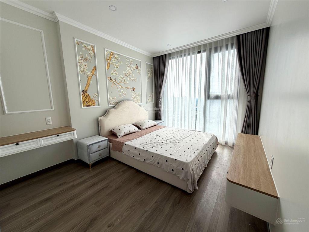 Cho thuê lavida plus (q. 7)  96m2 (3pn  2wc) căn góc  view toàn cảnh phú mỹ hưng. decor cao cấp